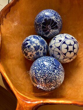 Set of 4 Vintage Bombay Company Blue and White Carpet Balls